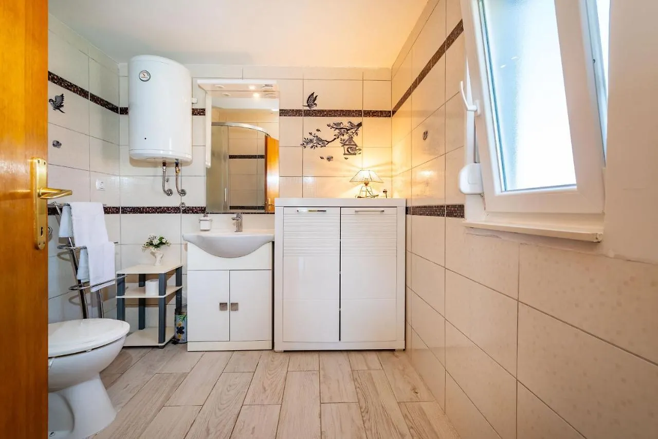 Holiday House K&K Privlaka  Holiday home