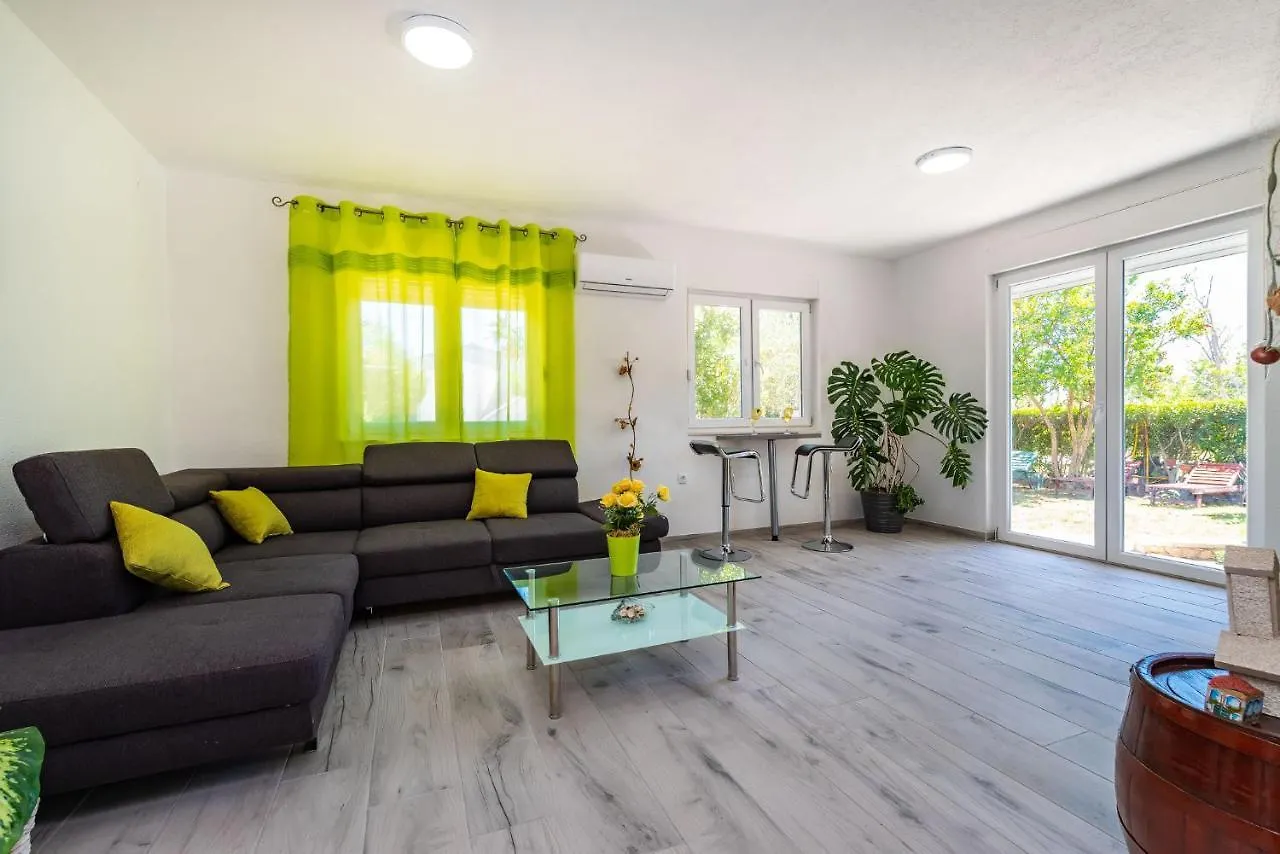 Holiday House K&K Privlaka